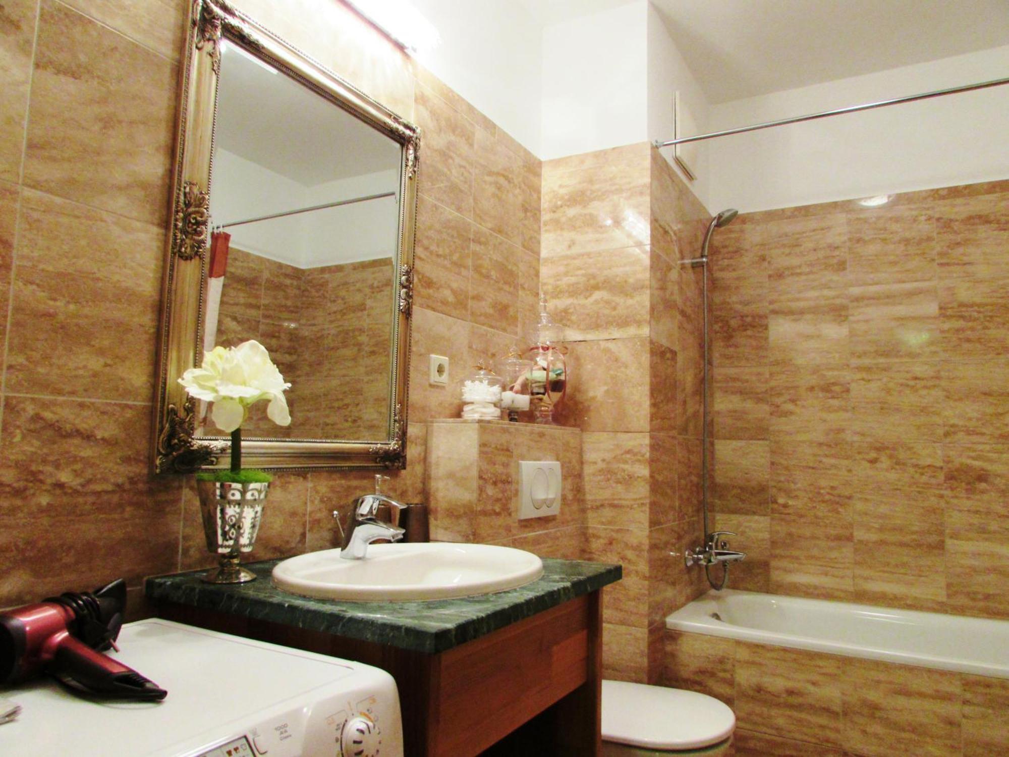 Colours Apartments Superior With Free Parking Budapest Luaran gambar